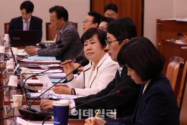 헌법재판관에 서·오·판 쏠림 여전…지방대 출신 8.4% 그쳐[2024국감]