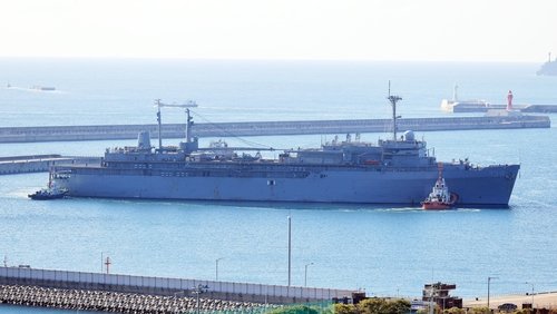 미국 잠수함 지원함 에모리함 부산 해군작전기지 입항