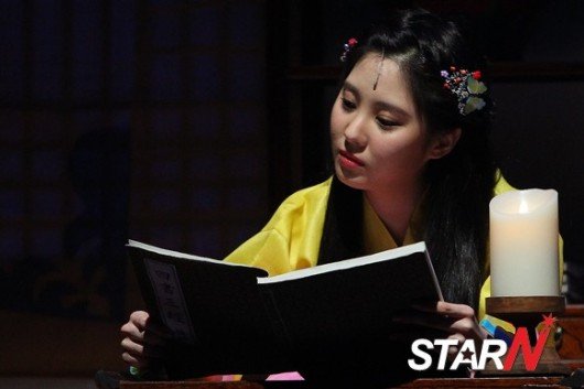 [OTHER][04-12-2013]Hình ảnh mới nhất từ vở nhạc kịch "The moon that embraces the sun" của SeoHyun 20140120143839405