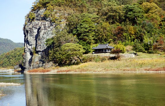 퇴계의 제자 금난수가 지은 고산정. [중앙포토]