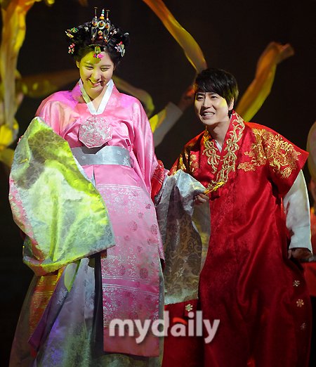 [OTHER][04-12-2013]Hình ảnh mới nhất từ vở nhạc kịch "The moon that embraces the sun" của SeoHyun 201401201452311118_1