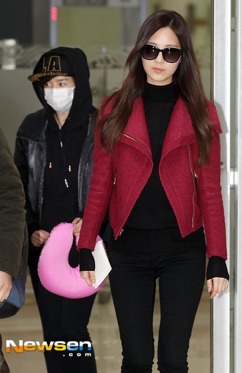 [PIC][16-12-2013]Sunny, Yuri, Tiffany, SeoHyun, HyoYeon & SooYoung trở về Hàn Quốc vào chiều nay 201312161434291810_1