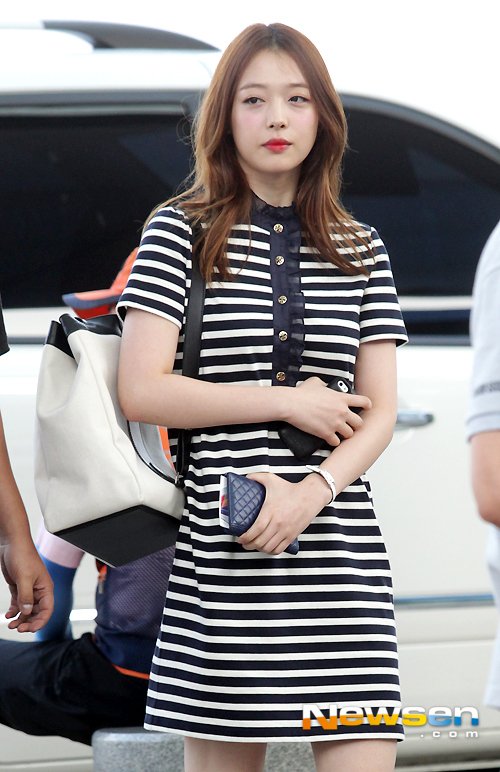 [صور] (f(x في مطار Incheon متجهات إلى هونغ كونغ 201406301925131810_1