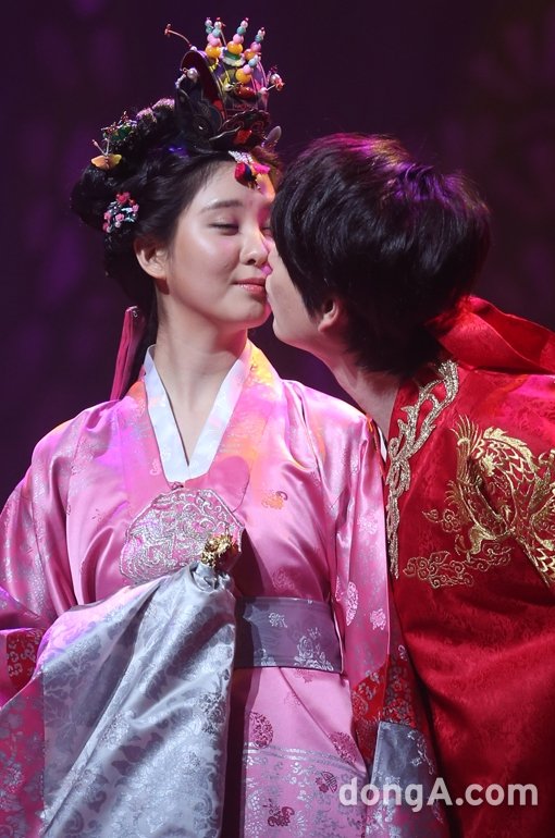 [OTHER][04-12-2013]Hình ảnh mới nhất từ vở nhạc kịch "The moon that embraces the sun" của SeoHyun 60281399.2
