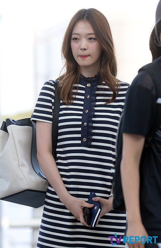 [صور] (f(x في مطار Incheon متجهات إلى هونغ كونغ 20140630_1404124700_35615100_1