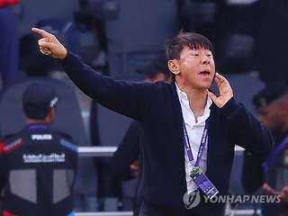 "신태용 감독이 너무너무 그립다!" 日 원정 '0-6 대패'…인도네시아 팬들 "역대 최강? SHIN 시절보다 투지 없어" 비판