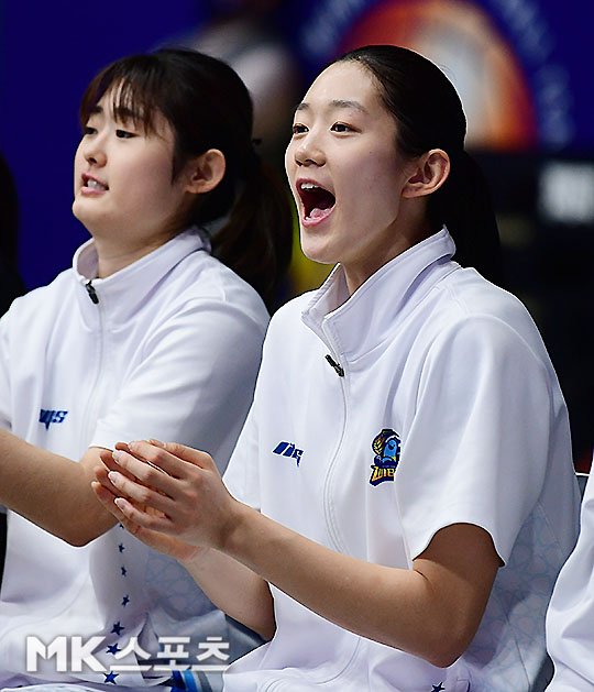 승리의 주역, 김단비 선수의 압도적인 더블더블 활약