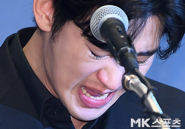 오열하는 김수현 [MK포토]