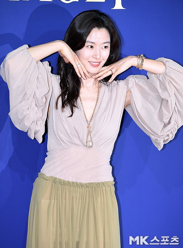 전지현 '여신의 미모 자랑' [MK포토]