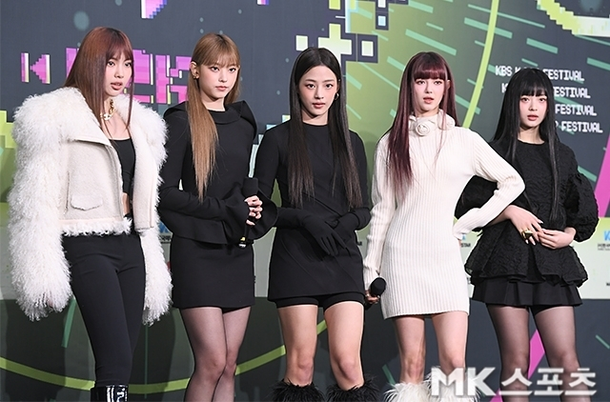 뉴진스, 어도어 없이 연예활동 불가…法  위반시 1회당 10억 배상