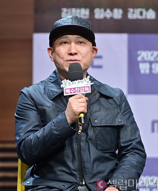 셀럽포토]'꼭두의 계절' 연출 맡은 백수찬 감독 : 네이트뉴스