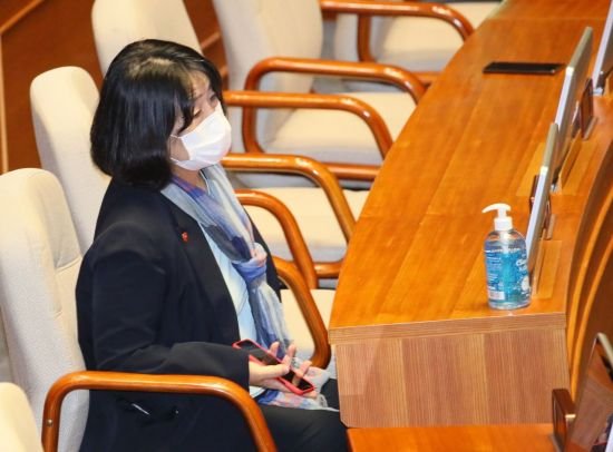 ì •ì˜ì—° íšŒê³„ë¶€ì • ì˜í˜¹ ìœ¤ë¯¸í–¥ ìž¬ì‚° 6ì–µ4000ë§Œì› ë„¤ì´íŠ¸ ë‰´ìŠ¤