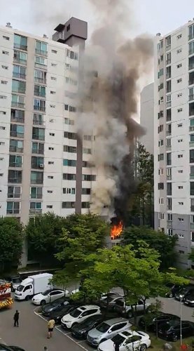 성남 분당 아파트서 화재로 2명 사상…초등학생 아들 숨져