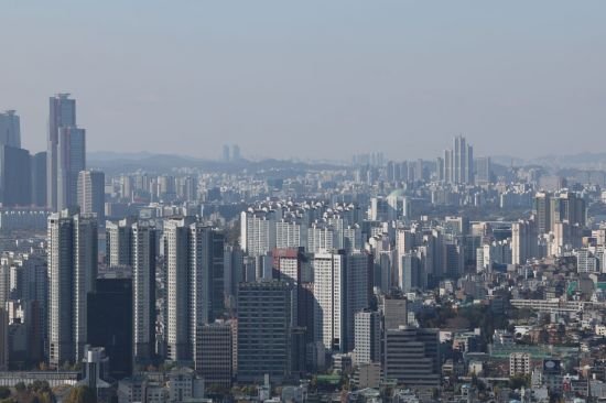 서울 청약 불패 옛말…고분양가에 미계약 속출·당첨 합격선 뚝