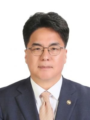 한국평가정보, 신임 이사회 의장으로 윤태식 전 관세청장 선임