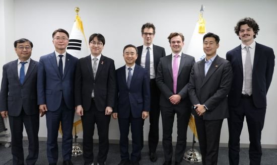 국가AI전략위원회, 미스트랄 AI CEO 만나 협력 논의