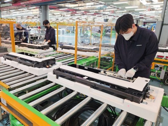 삼성전자, 무더위 앞 에어컨 라인 '풀가동'…'AI 무풍'으로 시장 선점