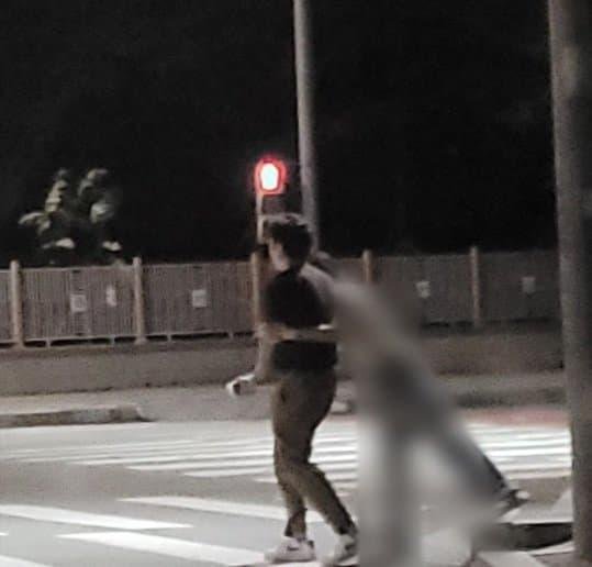 JDB엔터 대표, 온라인서 충격 사진 유포…설명 불가 스킨십