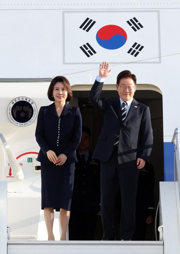 李대통령, 프랑스 파리 도착…국빈 방문 일정 돌입