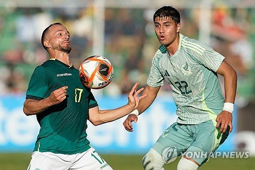 볼리비아 대 멕시코 친선경기 장면