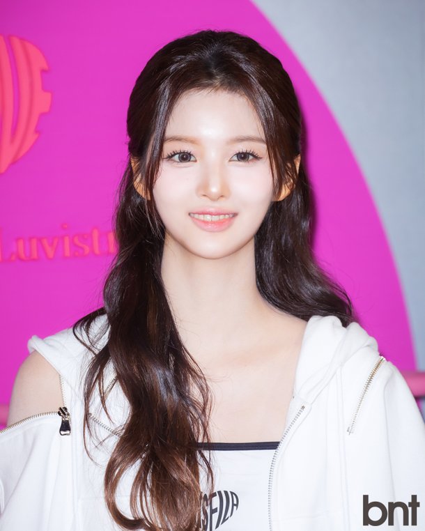 ❤︎윤아❤︎ 윤아 | 연초부터 액땜도 했지만 요즘 하루하루가 정말 즐겁다