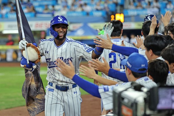 압도적인 기록의 연속: 50홈런-150타점, 그리고 MVP! 관련 이미지