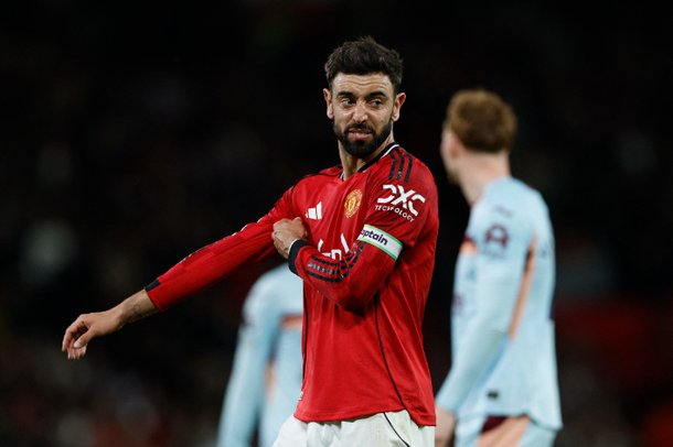 맨유 챔스 복귀 경쟁 관련 기사 이미지