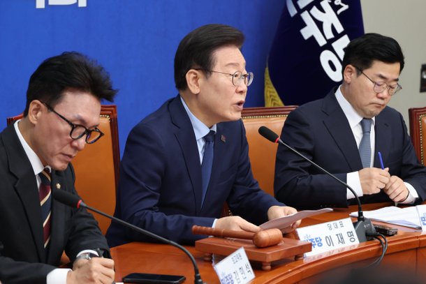 더불어민주당 이재명 대표가 14일 오전 국회에서 열린 당 최고위원회의에서 발언하고 있다. /연합뉴스