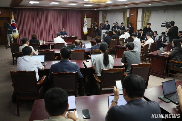 우상호 강원도지사 "출자·출연기관 임기 일치제 완성하겠다"