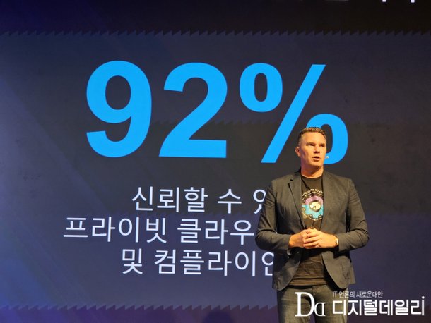 "빌런 규모 AI 인프라 구축" 메타, 브로드컴과 손잡고 2나노 AI 칩 개발