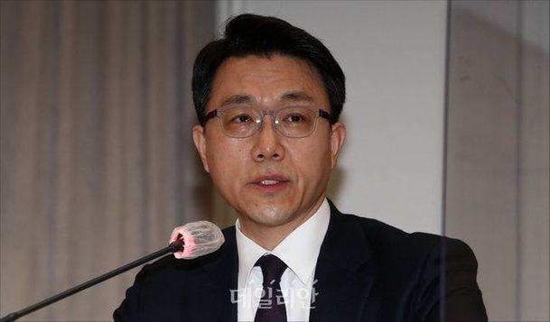 ê¹€í•™ì˜ ì‚¬ê±´ ìˆ˜ì‚¬íŒ€ìž¥ ìˆ˜ì‚¬ ì™„ë£Œí›„ ì‚¬ê±´ ë‹¤ì‹œ ì†¡ì¹˜í•˜ë¼ê³  í•´ê´´í•˜ë‹¤ ë„¤ì´íŠ¸ë‰´ìŠ¤