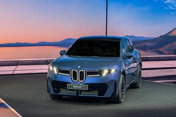 BMW의 새로운 디자이너는 충격이 아닌 가치를 더하고 싶어합니다.