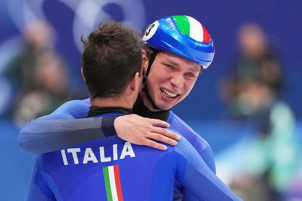 이탈리아 쇼트트랙 혼성계주 우승 장면