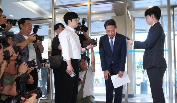 청탁의혹 역공 나선 김승원…與, 지도부 포함 전담 대응팀 꾸려