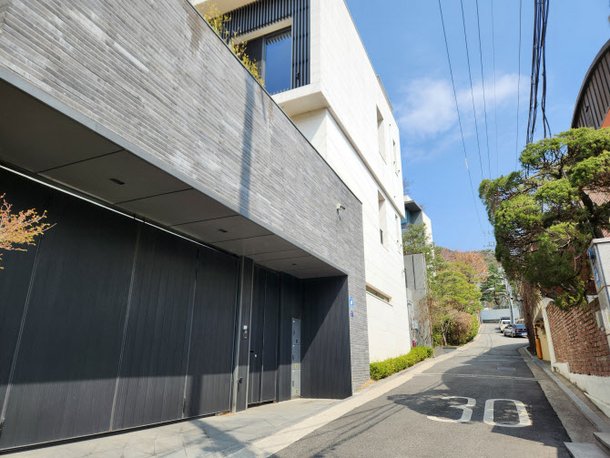 블랙핑크 리사, 재벌가 대저택 75억에 산 이유는? [누구집] : 네이트 뉴스