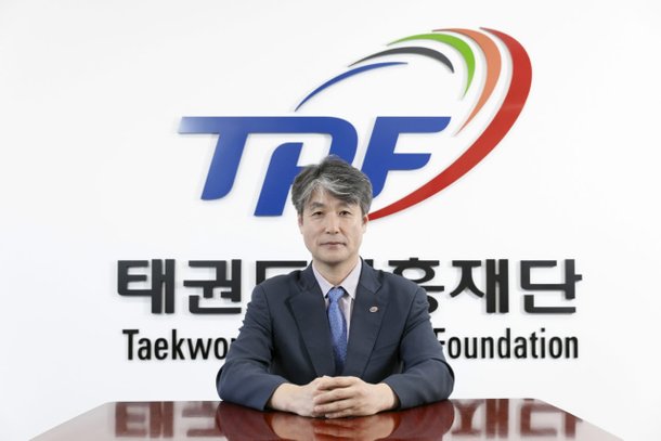AI 코칭·VR 쓰고 대결…태권도 '디지털화' 주도