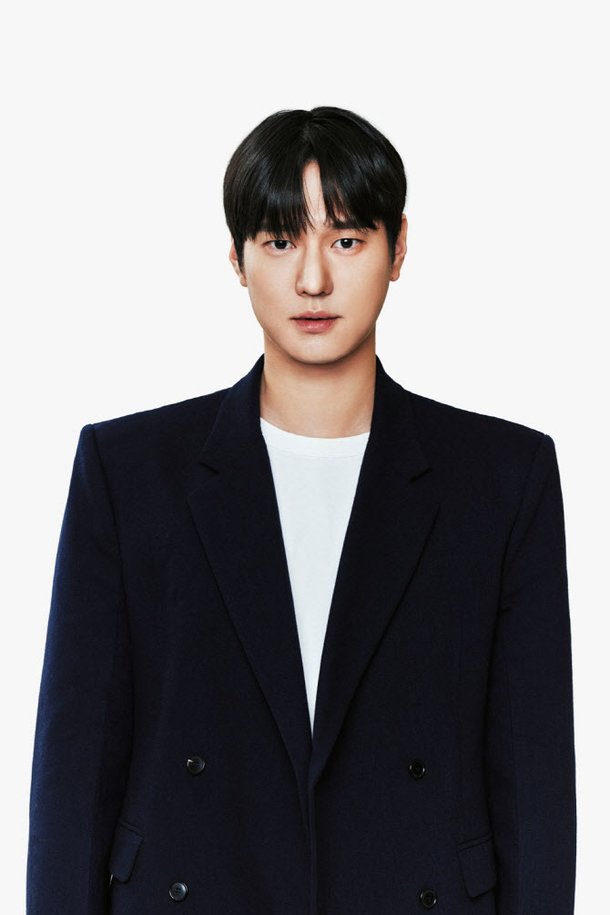 Go Kyung-pyo, to respond with strict legal actions against 19+ filming rumors