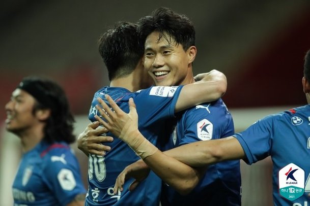 Kë¦¬ê·¸1 í˜„ìž¥ë¦¬ë·° ê¹€ê±´í¬ 1ê³¨ 1ë„ì›€ ìˆ˜ì› Fcì„œìš¸ì— 3 0 ì™„ìŠ¹ 2ì—°ìŠ¹ 2ìœ„ íƒˆí™˜ ë„¤ì´íŠ¸ë‰´ìŠ¤