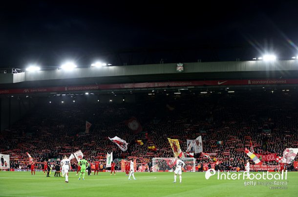 Liverpool vs Manchester United Derby On Despite Weather Concerns - News Directory 3