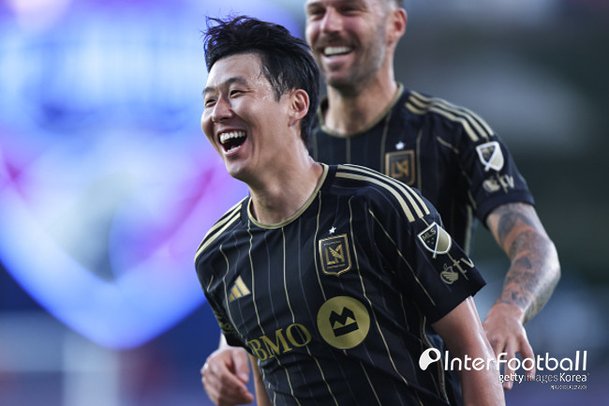 스파이더, 스포츠와 패션의 만남! 관련 이미지