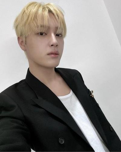 NCT태일에 주학년…19금 술자리 즐기다 퇴출…윤리 의식 제고 목소리
