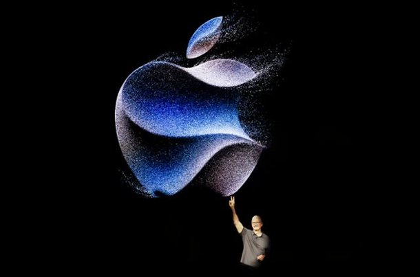 애플 아이폰15 공개…기본형 M자 탈모 없애고, 프로엔 티타늄 적용