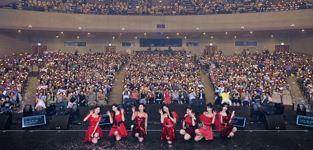 이소나, 객석의 어머니 안고 울컥…'미스트롯4' 투어 감동의 피날레