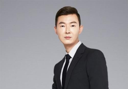 스타강사' 현우진 은퇴 시사 발언에…메가스터디 주가 폭락 : 네이트 뉴스 스타강사' 현우진 은퇴 시사 발언에…메가스터디 주가 폭락 : 네이트 뉴스