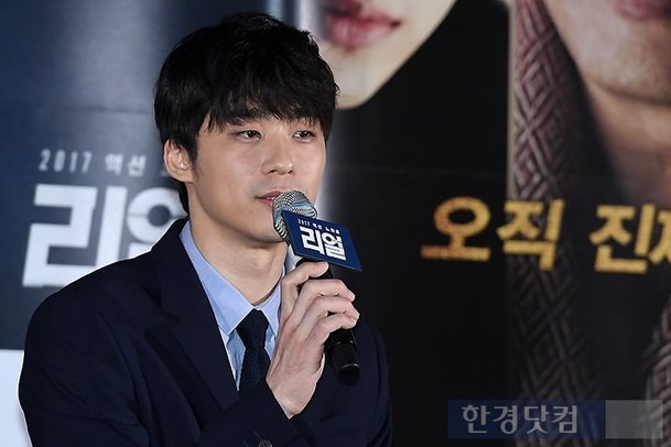 [단독] '리얼' 감독 교체 진짜 이유 보니…'설리 노출' 관련 없다