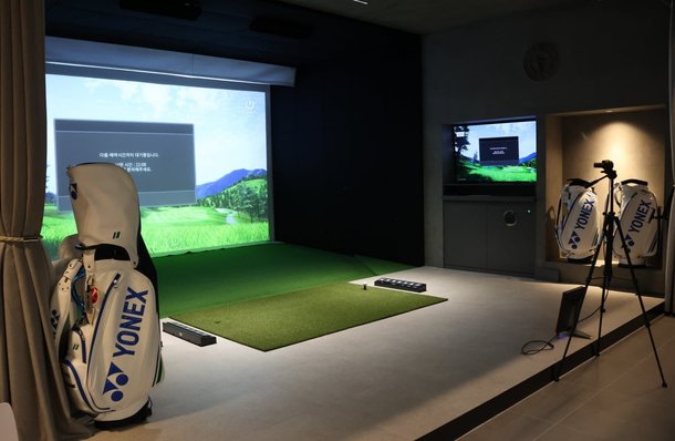 [골프브리핑] 요넥스, 본사 신사옥에 골프 스튜디오 리뉴얼 오픈