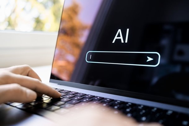 AI가 만든 콘텐츠, 어떻게 표시해야 할까 [강민주의 디지털 법률 Insight]