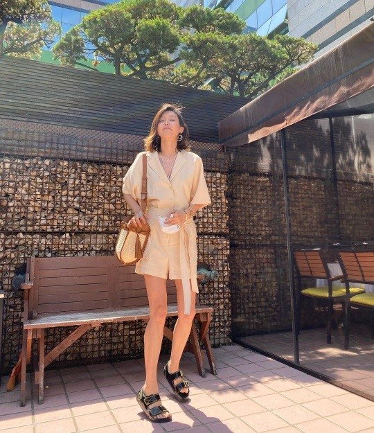 45ì„¸ ì±„ì •ì•ˆ ë‚˜ì´ ë¬´ìƒ‰í•œ ë°°ìš°ì˜ í'ˆê²© ì–´ë–»ê²Œ êµ°ì‚´ í•˜ë‚˜ ì—†ì§€ ë„¤ì´íŠ¸ ì—°ì˜ˆ