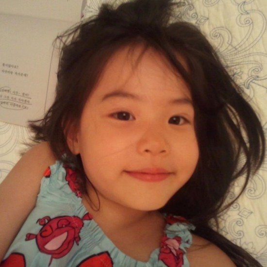 Shin Ae-ra, Heartbreaking Farewell with Adopted Daughter "She