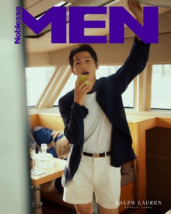 '케이티♥' 송중기, 요트 위 럭셔리하게…왕자 비주얼[화보]